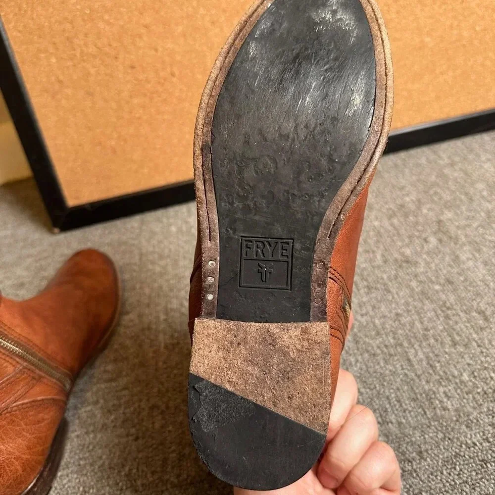 FRYE Women's Anna Gore Short Buffalo Leather Boot in Reddish Brown Size 7 - Picture 6 of 7